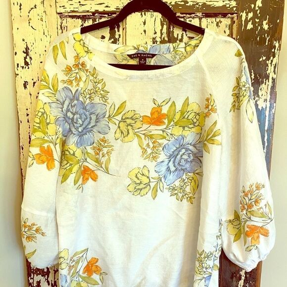 Women’s boho casual resort Zac & Rachel light beautiful top.  Medium. - Picture 1 of 10